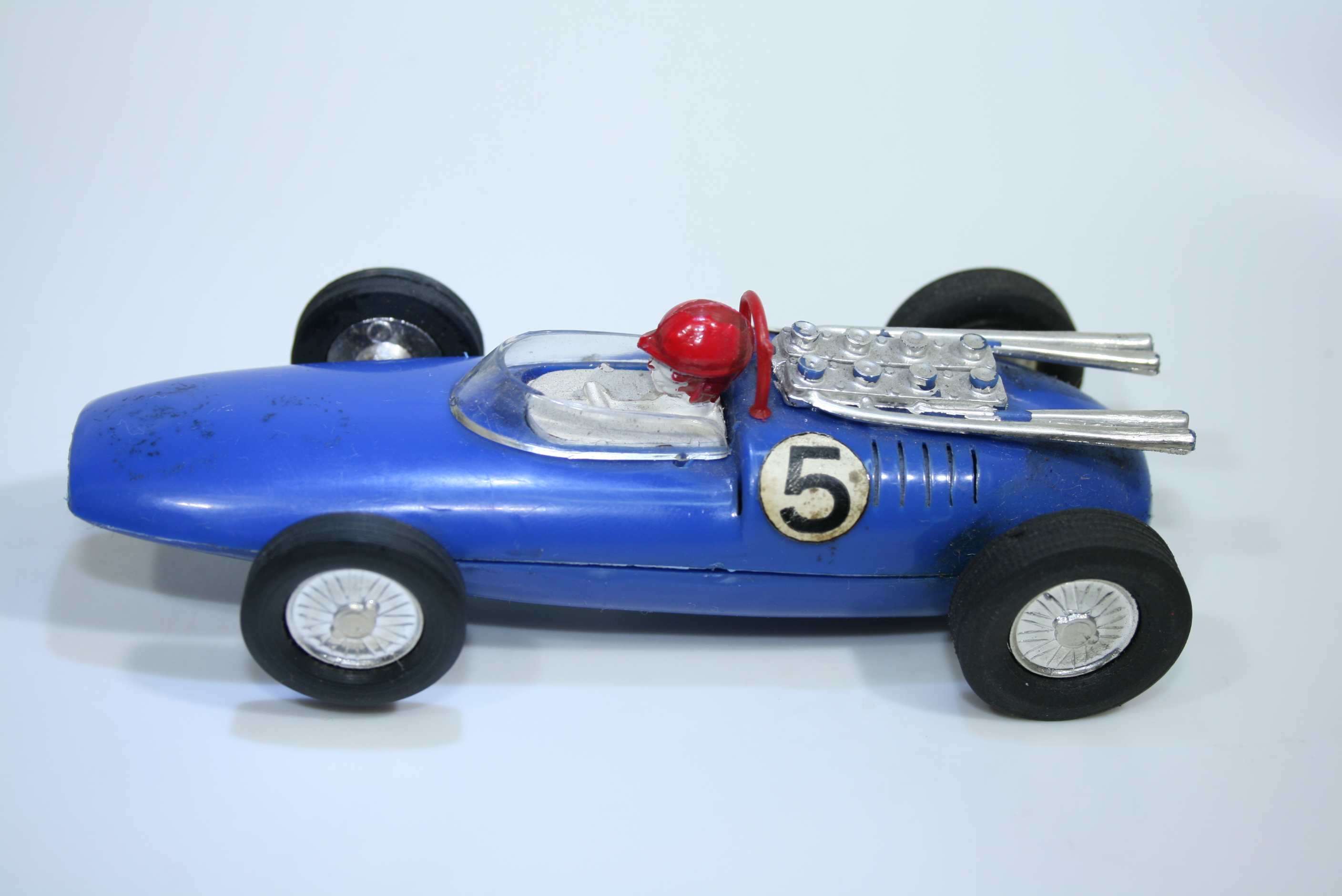 1351 BRM 133 1968-69 P Rodriguez National Toys