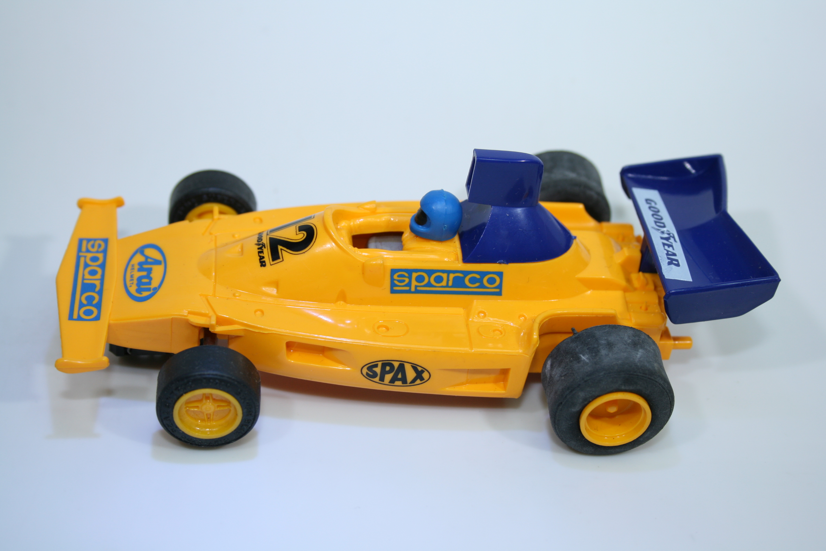 L6556 Scalextric Spare Underpan for Lotus Turboflash F1 car 