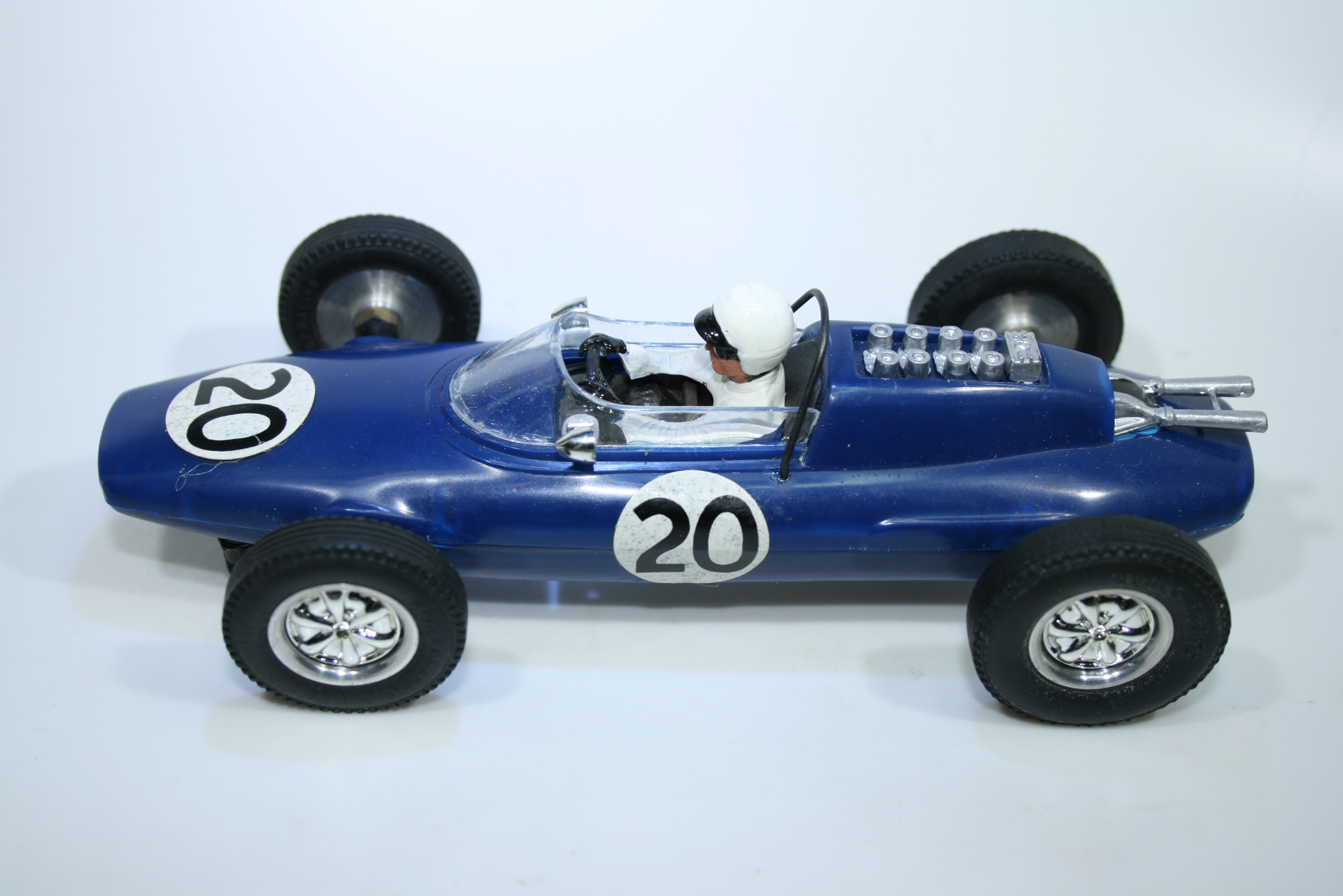 2022 Lotus 25 1962 J Brabham Revell 1:24