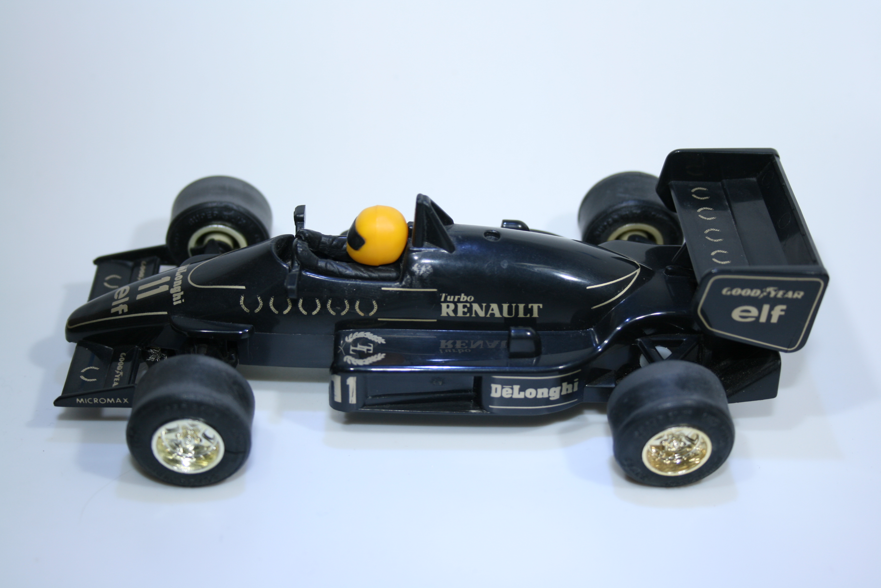 83 Lotus 98T 1986 A Senna Scalextric C425 1988-90