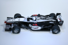 306 Mclaren MP4/17 2002 K Raikkonen Carerra 25458 2002 Boxed