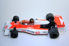 323 Mclaren M23 1976 G Villeneuve Scalextric C2800 2007 Boxed