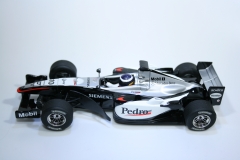 446 Mclaren MP4/20 2005 P De La Rosa Scalextric C2699 Boxed