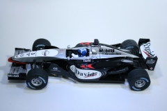 835 Mclaren MP4/17 2002 D Coulthard Carrera 25457 2002 Boxed