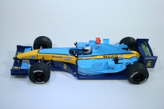1235  Renault R24 2004 J Trulli Scalextric C2581 2004 Boxed Pre Production Ammended
