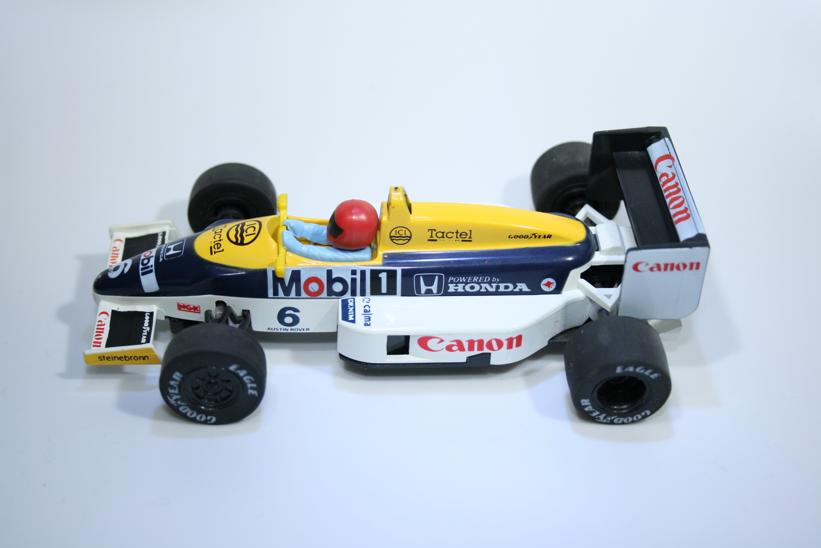 122 Williams FW11 1985 N Piquet Scalextric C426 1988-93